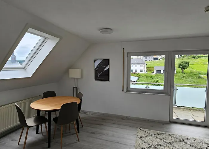 Pitlane-Apartment 2